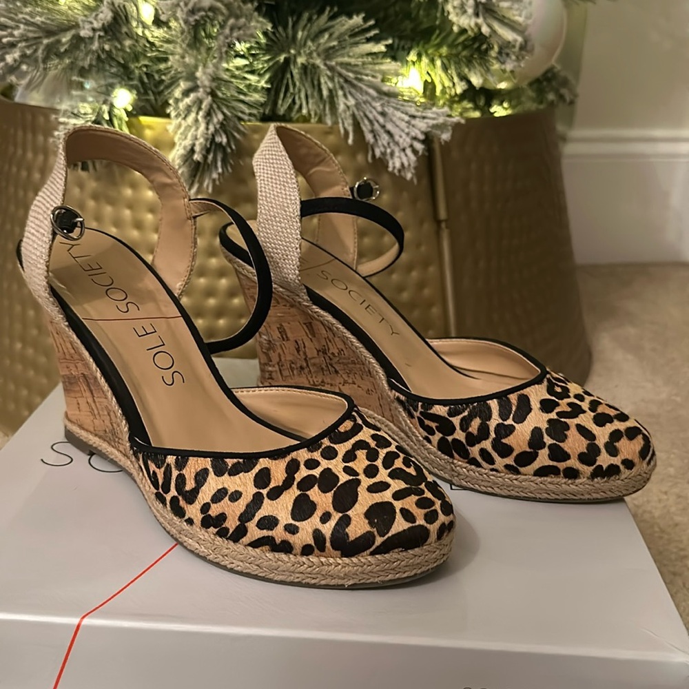 SOLE SOCIETY LUCY LEOPARD WEDGE